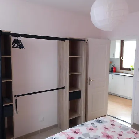 Ferienwohnung Jolie F2-5Mn De L'Aeroport D'Orly Parking Prive Gratuit Paray-Vieille-Poste Exterior foto