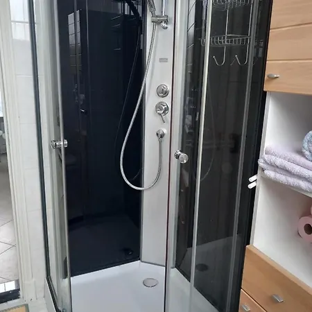 Ferienwohnung Jolie F2-5Mn De L'Aeroport D'Orly Parking Prive Gratuit Paray-Vieille-Poste Exterior foto